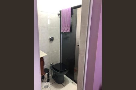 Banheiro da Suíte de apartamento para alugar com 3 quartos, 77m² em Vila Curuçá, Santo André