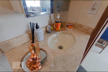 Lavabo de casa de condomínio à venda com 2 quartos, 75m² em Vila Lais, São Paulo