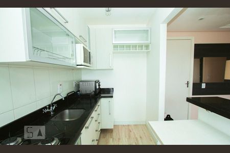 Cozinha de apartamento à venda com 2 quartos, 60m² em Igara, Canoas