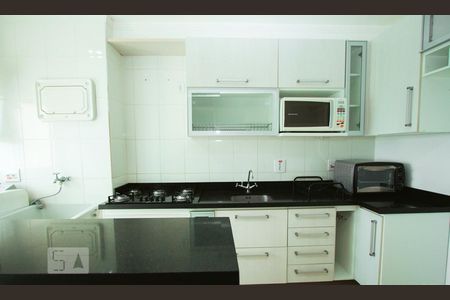 Cozinha de apartamento à venda com 2 quartos, 60m² em Igara, Canoas