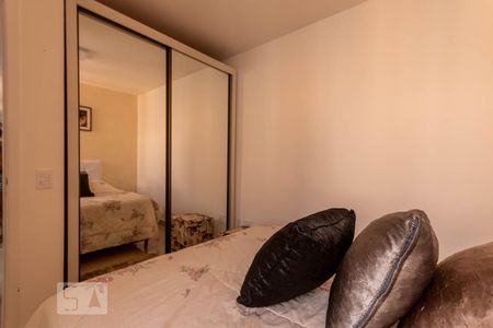 Suíte de apartamento para alugar com 2 quartos, 60m² em Planalto, Belo Horizonte