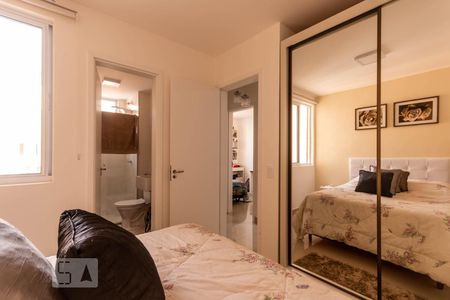 Suíte de apartamento para alugar com 2 quartos, 60m² em Planalto, Belo Horizonte