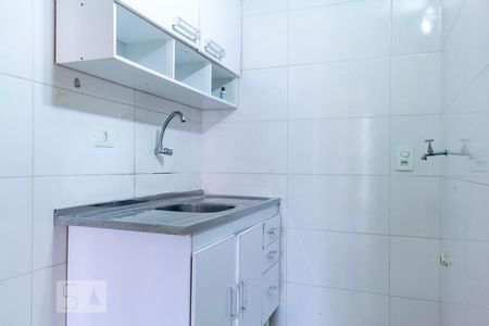 Cozinha de casa para alugar com 1 quarto, 20m² em Vila Monumento, São Paulo