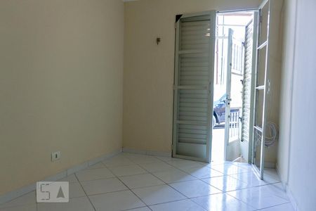 Quarto de casa para alugar com 1 quarto, 20m² em Vila Monumento, São Paulo