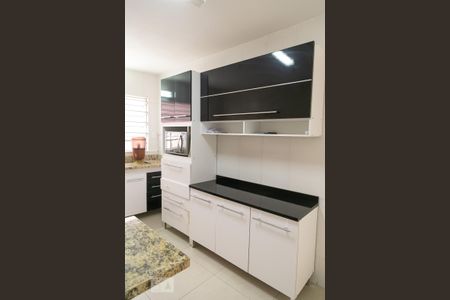 Casa à venda com 130m², 3 quartos e 3 vagas Casa à venda com 130m², 3 quartos e 3 vagasCozinha