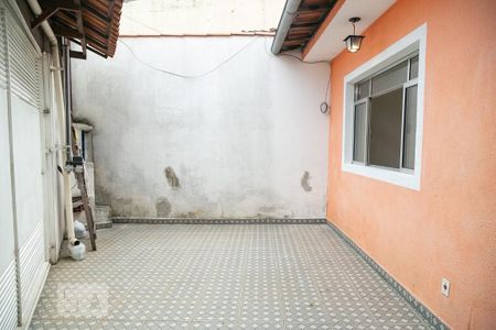 Casa à venda com 130m², 3 quartos e 3 vagas Casa à venda com 130m², 3 quartos e 3 vagasQuintal