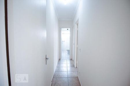 Corredor de apartamento para alugar com 2 quartos, 72m² em Vila do Encontro, São Paulo