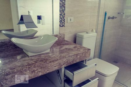 Banheiro da Suíte 1 de casa à venda com 3 quartos, 126m² em Vila Viana, Barueri