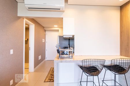 Cozinha de apartamento para alugar com 1 quarto, 46m² em Pinheiros, São Paulo