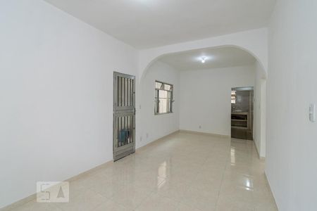 Sala de casa para alugar com 2 quartos, 152m² em Irajá, Rio de Janeiro