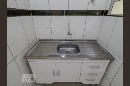 Cozinha de apartamento para alugar com 2 quartos, 53m² em Vila Brasilina, São Paulo