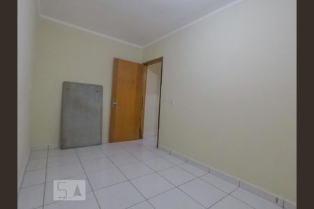 Quarto 2 de apartamento para alugar com 2 quartos, 53m² em Vila Brasilina, São Paulo