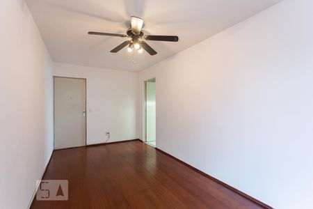 Apartamento à venda com 69m², 3 quartos e 1 vagaSala