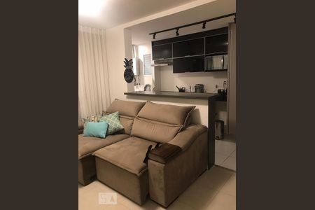 Sala de apartamento para alugar com 2 quartos, 80m² em Barra da Tijuca, Rio de Janeiro