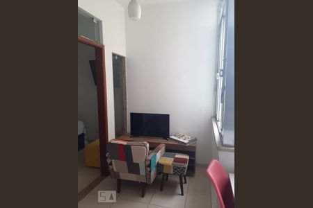 Sala de apartamento à venda com 2 quartos, 70m² em Cidade Nova, Rio de Janeiro