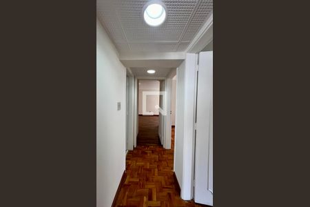 Corredor de apartamento à venda com 3 quartos, 140m² em Paraíso, São Paulo