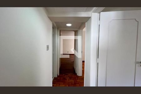 Corredor de apartamento à venda com 3 quartos, 140m² em Paraíso, São Paulo