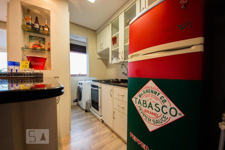 Cozinha  de apartamento à venda com 1 quarto, 54m² em Vila Jardim, Porto Alegre