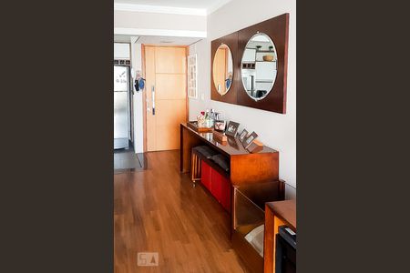 Sala de apartamento à venda com 3 quartos, 82m² em Parque Residencial Julia, São Paulo