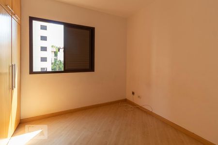 Quarto 3 de apartamento para alugar com 3 quartos, 75m² em Jardim das Vertentes, São Paulo