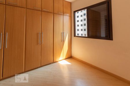 Quarto 3 de apartamento para alugar com 3 quartos, 75m² em Jardim das Vertentes, São Paulo