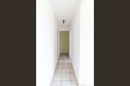 Corredor de apartamento à venda com 3 quartos, 67m² em Vila Galvão, Guarulhos