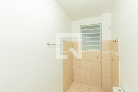 Banheiro de apartamento para alugar com 1 quarto, 46m² em Teresópolis, Porto Alegre