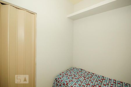 Quarto 1 de apartamento para alugar com 2 quartos, 32m² em Copacabana, Rio de Janeiro