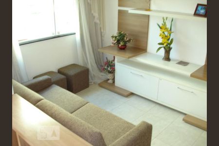 Sala de casa de condomínio para alugar com 2 quartos, 106m² em Vila Santa Clara, São Paulo