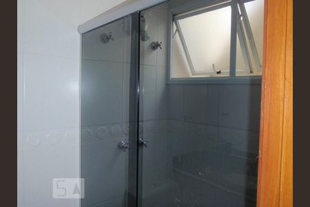 Banheiro 2 de casa de condomínio para alugar com 2 quartos, 106m² em Vila Santa Clara, São Paulo