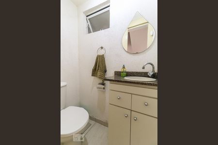 1º Andar - Lavabo de casa de condomínio à venda com 3 quartos, 110m² em Pechincha, Rio de Janeiro