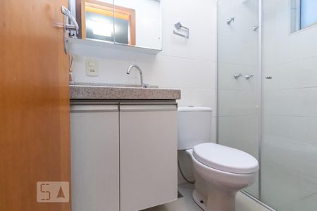 Banheiro de apartamento à venda com 3 quartos, 90m² em Palmares, Belo Horizonte