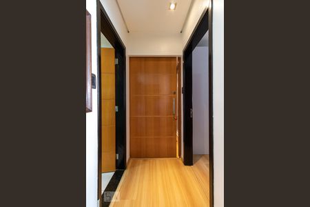 Corredor de apartamento para alugar com 2 quartos, 95m² em Jardim Paulista, São Paulo