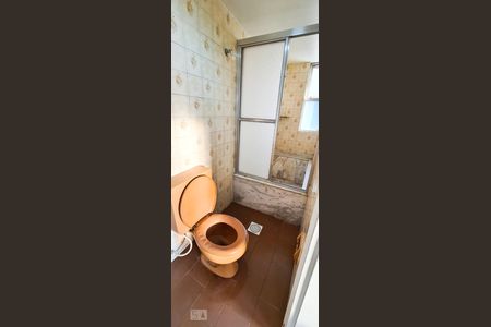 Banheiro de apartamento para alugar com 1 quarto, 50m² em Setor Oeste, Goiânia