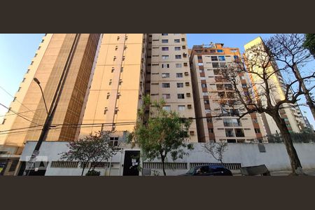 Apartamento para alugar com 1 quarto, 50m² em Setor Oeste, Goiânia