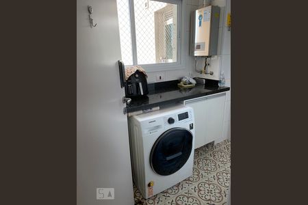 Lavandeira de apartamento à venda com 3 quartos, 81m² em Chora Menino, São Paulo