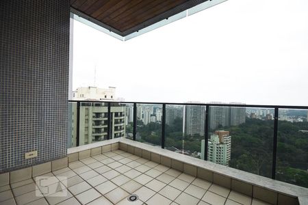 Varanda 2 de apartamento à venda com 4 quartos, 198m² em Vila Suzana, São Paulo