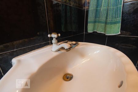 Lavabo 2 de casa à venda com 6 quartos, 500m² em Vila Cordeiro, São Paulo