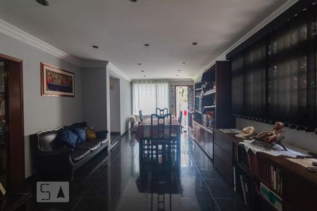 Sala de casa à venda com 6 quartos, 500m² em Vila Cordeiro, São Paulo