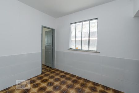 Sala de casa à venda com 5 quartos, 360m² em Olaria, Rio de Janeiro