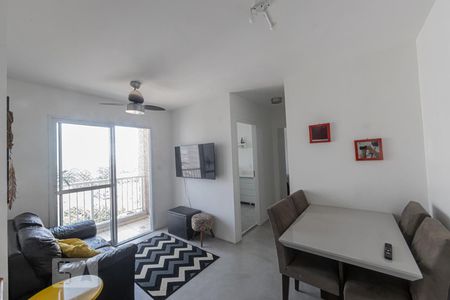 Sala de apartamento para alugar com 2 quartos, 49m² em Sítio da Figueira, São Paulo