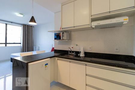 Cozinha de kitnet/studio para alugar com 1 quarto, 26m² em Bethaville I, Barueri