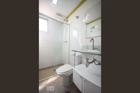 Banheiro de apartamento para alugar com 2 quartos, 61m² em Vila Andrade, São Paulo