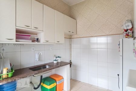 Cozinha de casa para alugar com 1 quarto, 47m² em Jardim Oriental, São Paulo