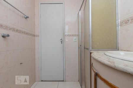 Banheiro de apartamento à venda com 2 quartos, 59m² em São João Batista, Belo Horizonte