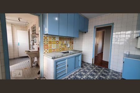 Cozinha de apartamento para alugar com 3 quartos, 90m² em Água Branca, São Paulo