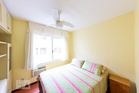 Quarto de apartamento à venda com 3 quartos, 112m² em Santana, Porto Alegre