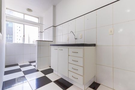 Cozinha de kitnet/studio à venda com 1 quarto, 38m² em Centro, Campinas