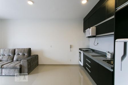 Sala e Cozinha de apartamento para alugar com 1 quarto, 40m² em Tatuapé, São Paulo
