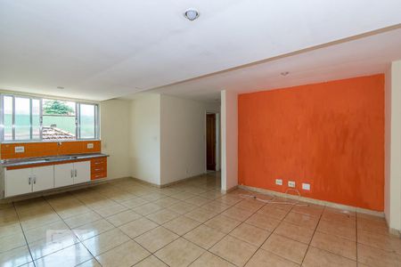 Sala de casa à venda com 2 quartos, 60m² em Olaria, Rio de Janeiro